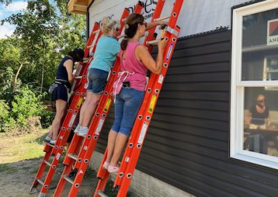 Build Site Volunteers